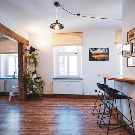 Studio Apartment Zur Alten Post, 48Qm Individualapartment Mit Blick Ueber Zittaus Altstadt, Ferienwohnung Im Altstadtkern Umrandet Vom Zittauer Gebirge Exterior photo